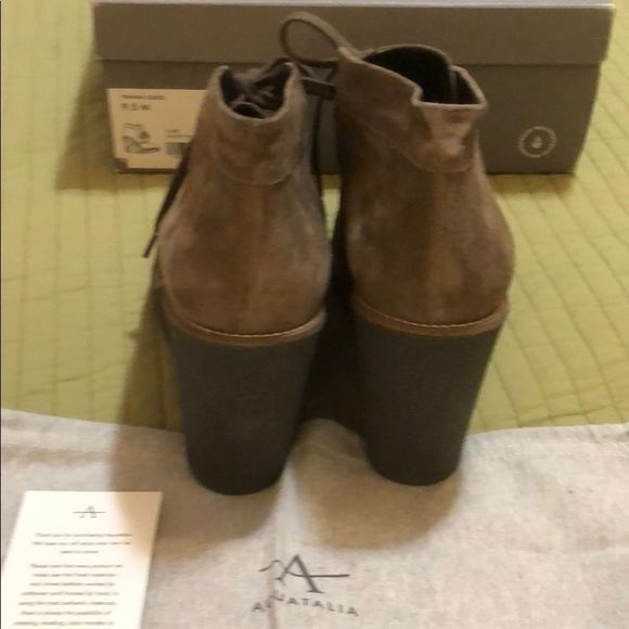 Aquatalia Vianna Suede Booties in taupe - Picture 3 of 7